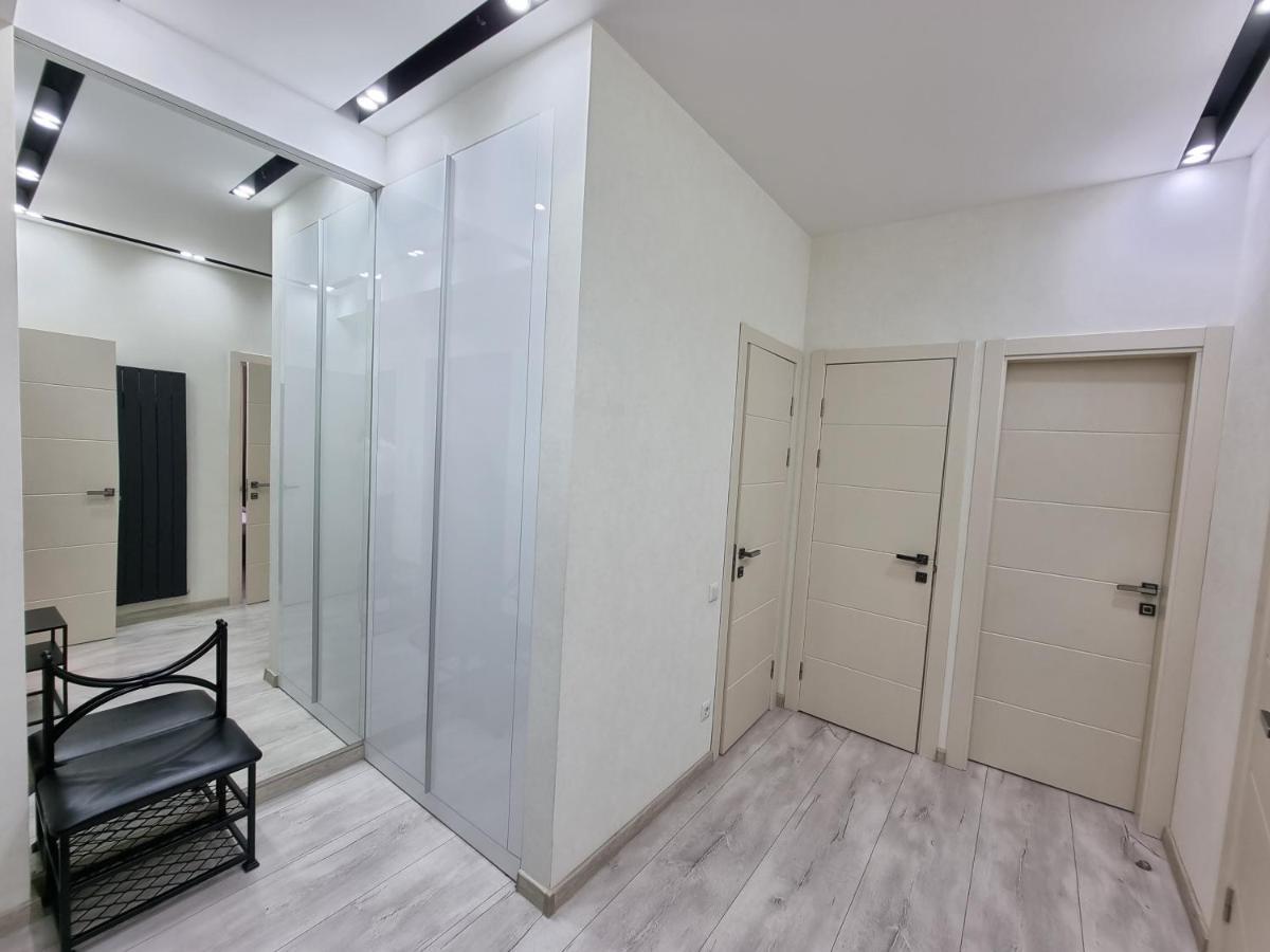 Diplomat The Best Ultra Central Apartaments キシナウ エクステリア 写真